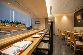 マスコミ寿司バー