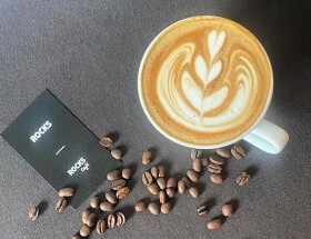 rocks café なんばパークス店