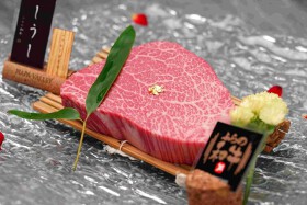 ふらの和牛よしうし神楽坂通り