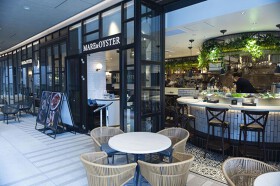 Mare & Oyster 大井町トラックス店