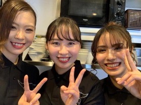 野毛とりとん 本店