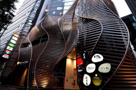 西麻布ダイニングバー八百長BAR