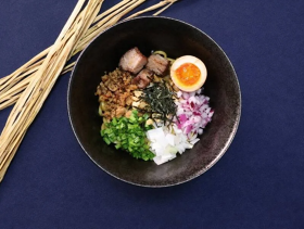 油まぜそば 藁香TOKYO 新橋店