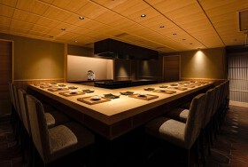 鳥匠いし井ひな