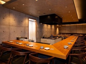 炭火焼 ヒノカミ