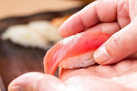 立ち寿司 おや潮 シァル横浜店