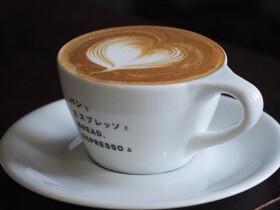 パンとエスプレッソと小峰城