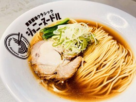 ジョニーヌードル　大島店