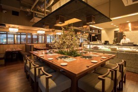 やきにくのバクロ 博多店