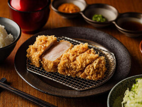 とんかつ ここまでやるか。
