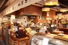 うなぎ牛めし さん助