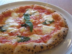 ピッツァスタンド　ペペ