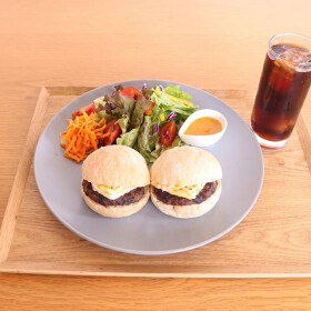 親子カフェ おやこのもり