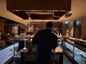 炭火焼たまや 本店