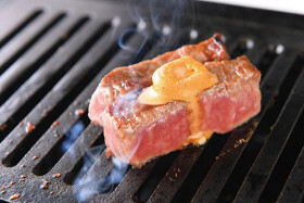 焼肉とんび栄住吉店
