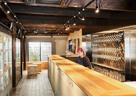 スタンドうみねこコト