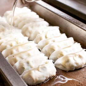 東京餃子楼 コレド室町2店