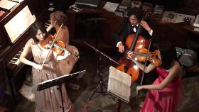 Music ＆ Cafe BASSLINE