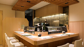 日本橋すし鉄 本館