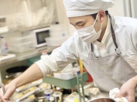 洋食 Quattro  須磨パティオ店