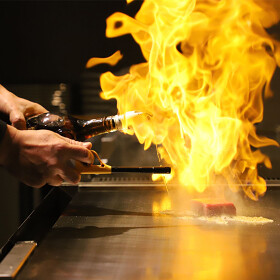 新宿　鉄板焼きYOKOTA