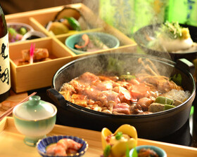 豆家別邸 鶏とおとうふ 福福