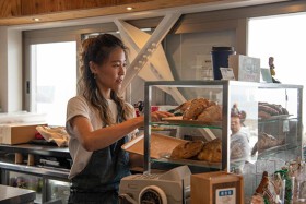 Pacific DRIVE-IN ルミネエスト新宿