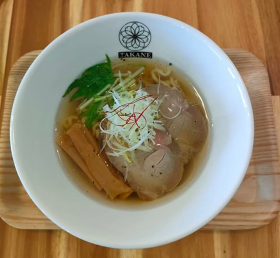 塩ラーメン TAKANE 西原店