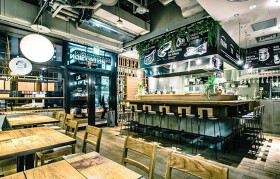 Bistro BON tabloid table