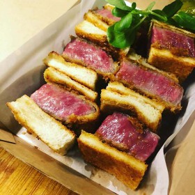 洋食 Quattro  須磨パティオ店