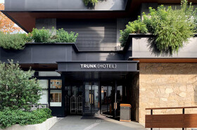 TRUNK(HOTEL)