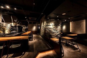 鉄板焼き　牛鳴　新横浜店