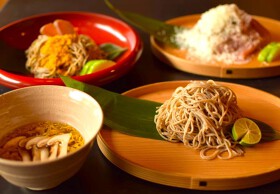 からすみ蕎麦　月と松