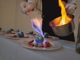 セント・ラファエロチャペル御堂筋　