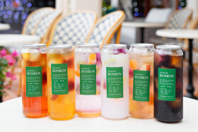 cafe and fruit BUN BUN