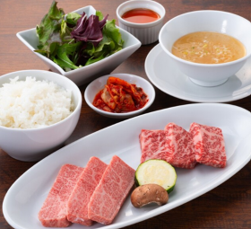 USHIHACHI～牛8～ あざみ野店