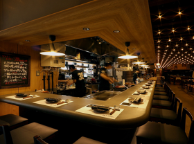 やきやき三輪 赤坂店