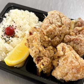 デカ盛り弁当はるき 菊水店