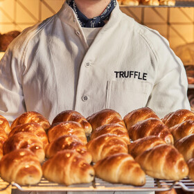 TRUFFLE mini JR横浜駅店