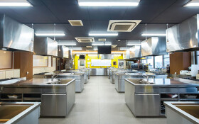 広島酔心調理製菓専門学校