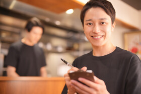8番ラーメン古府南店（株式会社ヤマモリ）