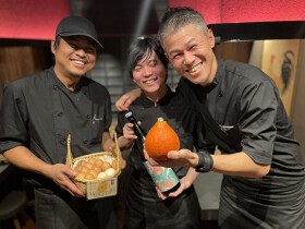 ファイヤーバード～店内で解体する鶏と鴨を囲炉裏で堪能する炭火鶏焼肉～