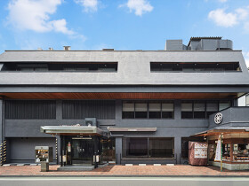 とんかつ専門店  まい泉  青山本店