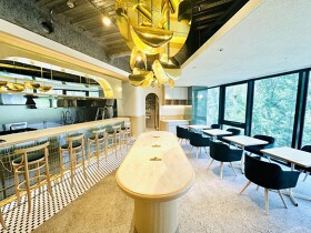HOLLAND VILLAGE PRIVATE CAFE 大阪