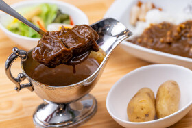 【新店舗】欧風カレー専門店 HIPPO