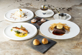 GINZA SAPPHIRE LOUNGE