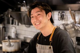 鉄板バル チェローナ