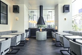 MERCER BRUNCH 心斎橋