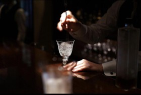 Bar Neat 名駅店