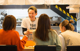 博多　とりかわ焼　隅